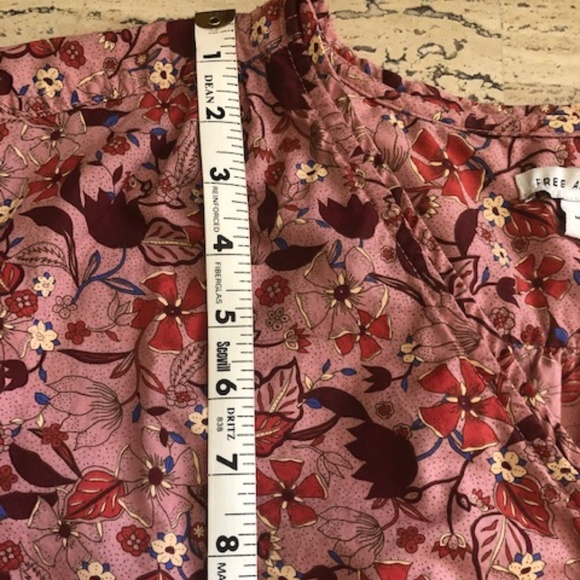 Women's Free Assembly Rose Floral Print Top / Blouse Size L - Picture 8 of 16